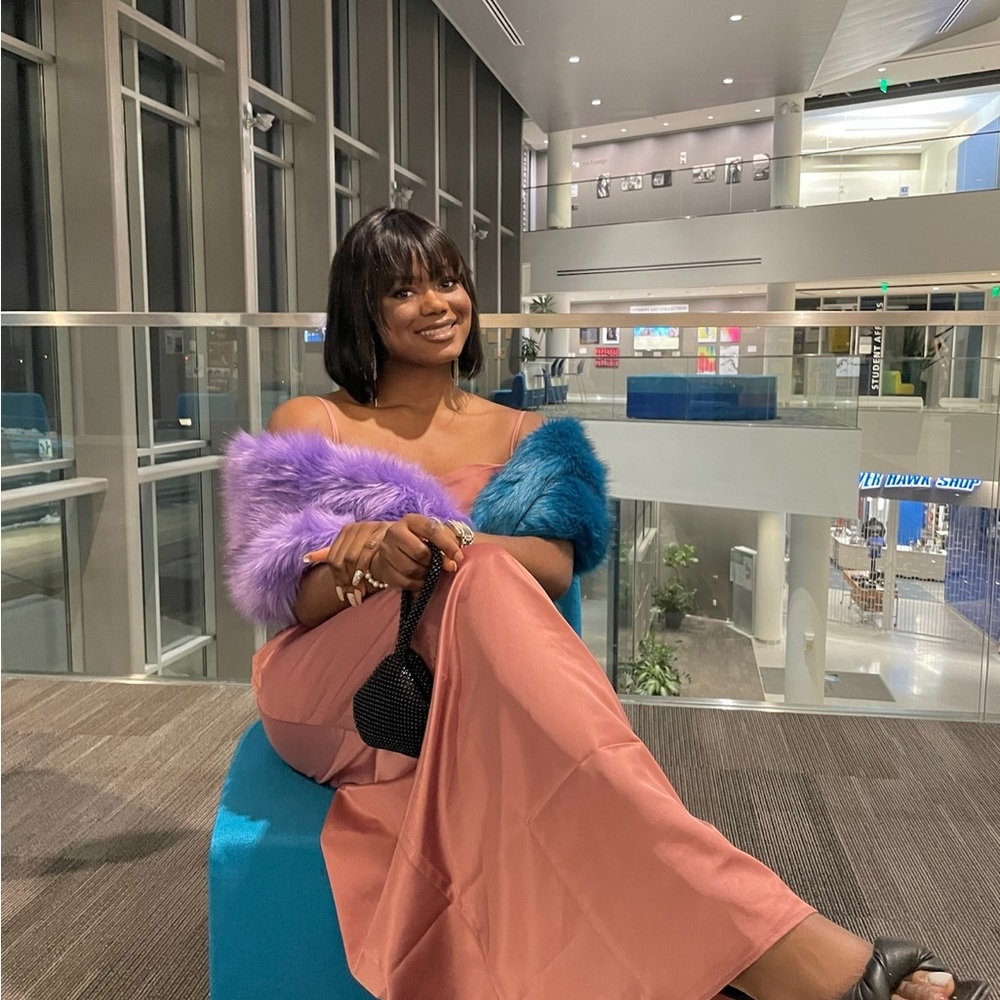 Meet your Posher, Rachel